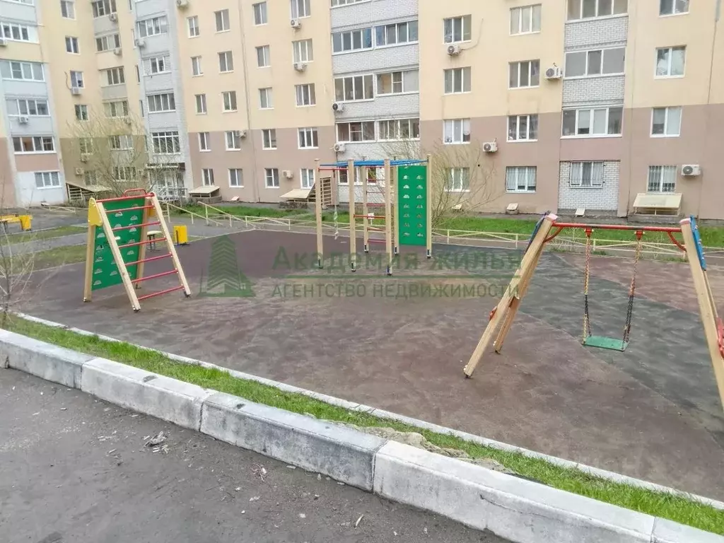 1-к кв. Саратовская область, Саратов ул. Имени Николая Чихарева, 10 ... - Фото 2
