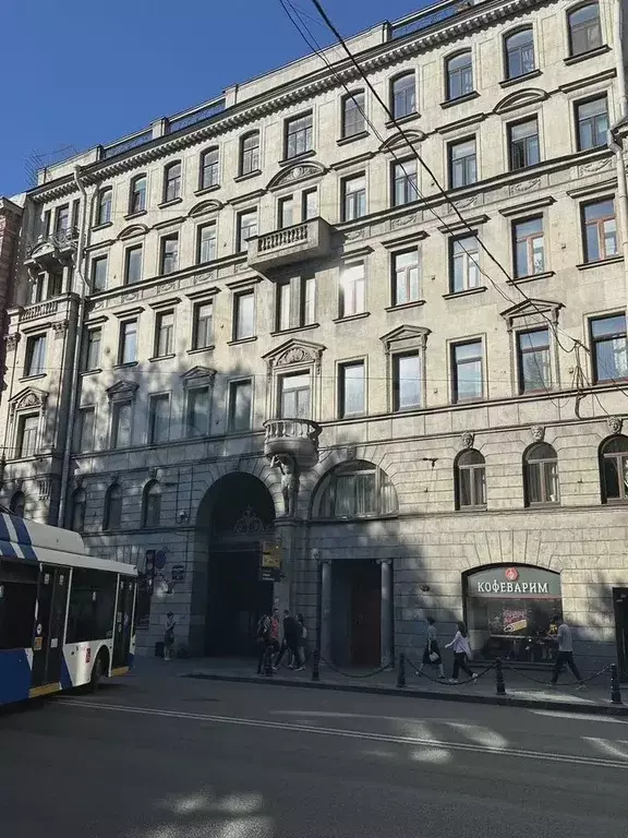 Комната 16,2 м в 8-к., 6/6 эт. - Фото 0