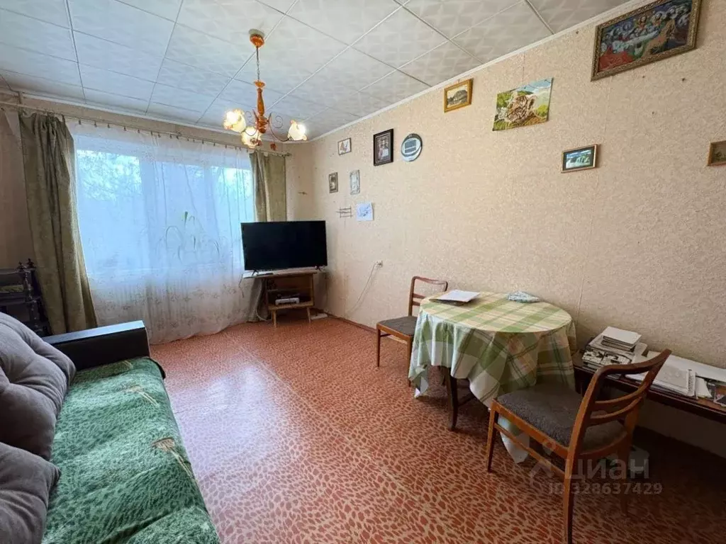 2-к кв. Волгоградская область, Волгоград ул. Менжинского, 23 (50.4 м) - Фото 1