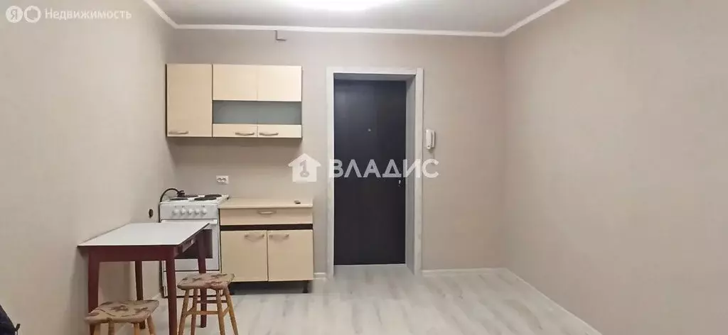 1к в 4-комнатной квартире (18 м) - Фото 1