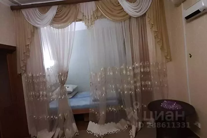 1-к кв. Саратовская область, Энгельс пл. Свободы, 12 (40.0 м) - Фото 0