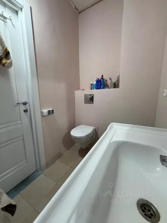 3-к кв. Саха (Якутия), Якутск ул. Якова Петерса, 4 (83.0 м) - Фото 0