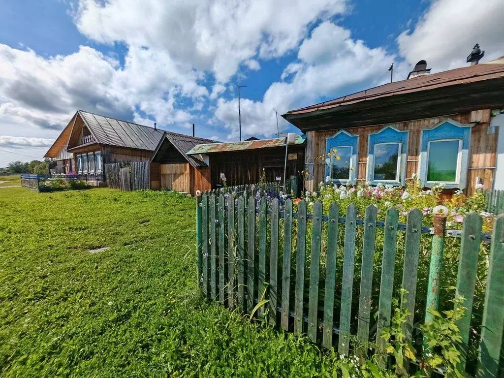 Дом в Свердловская область, Полевской муниципальный округ, с. ... - Фото 0
