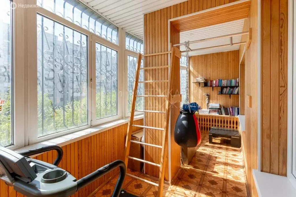 4-комнатная квартира: Тюмень, улица Шиллера, 46к2 (150 м) - Фото 0