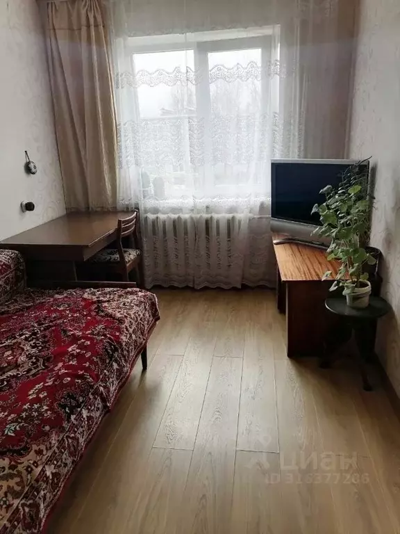 Комната Калужская область, Калуга Хрустальная ул., 64 (17.0 м) - Фото 0