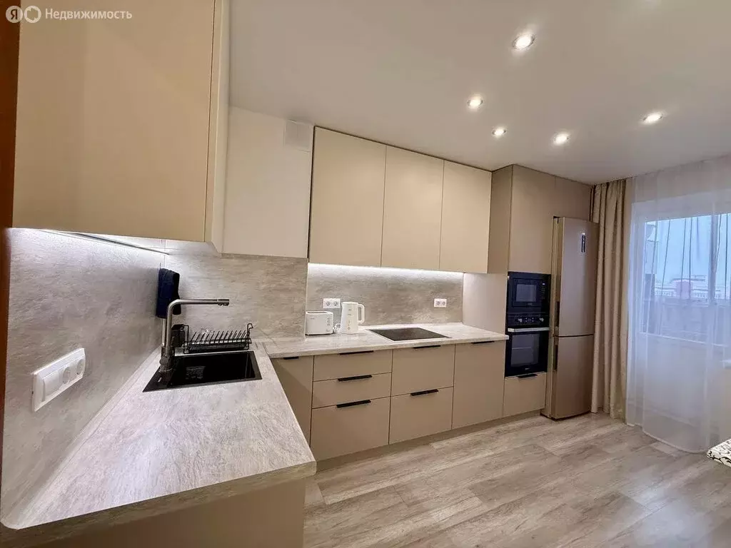 1-комнатная квартира: Киров, улица Ленина, 184к3 (39.2 м) - Фото 2