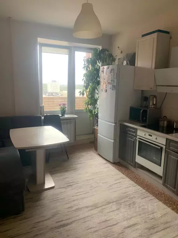 2-к кв. Самарская область, Тольятти Спортивная ул., 6 (71.8 м) - Фото 1