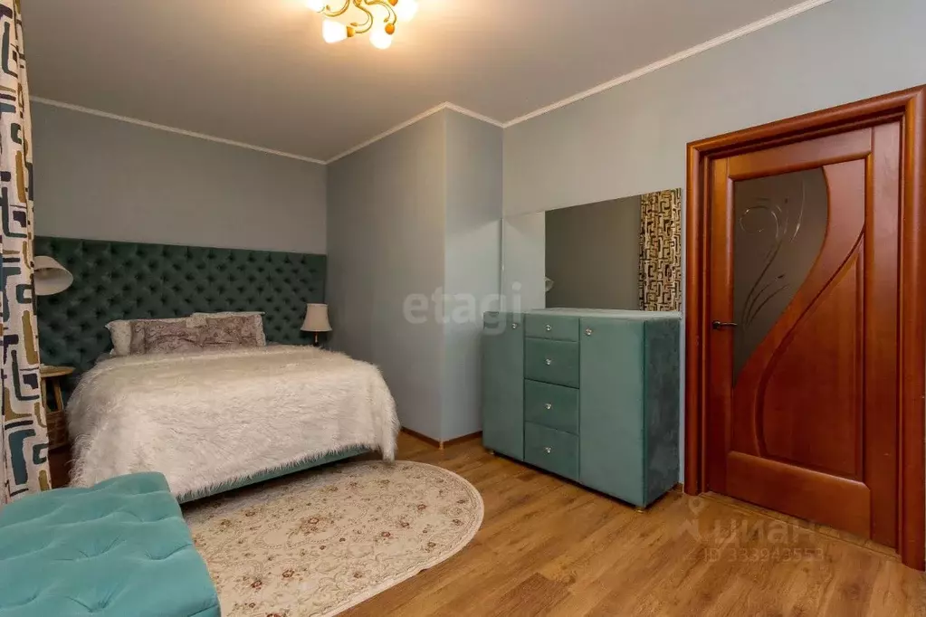 3-к кв. Тюменская область, Тюмень ул. Чернышевского, 2ак12 (107.7 м) - Фото 0
