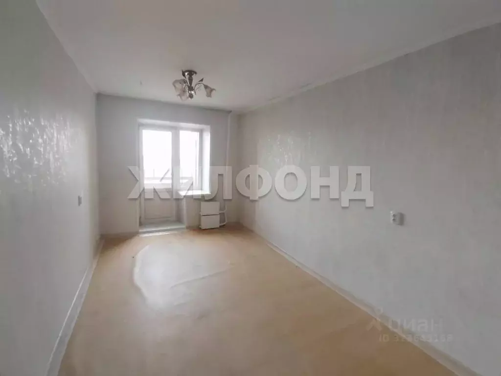 3-к кв. Хакасия, Абакан ул. Щетинкина, 61 (61.0 м) - Фото 1