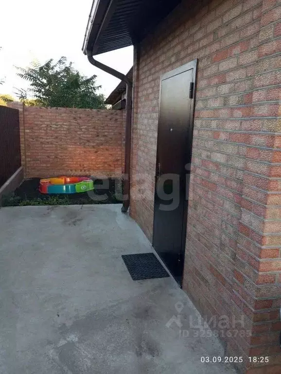 Дом в Ростовская область, Мясниковский район, Недвиговское с/пос, ... - Фото 1