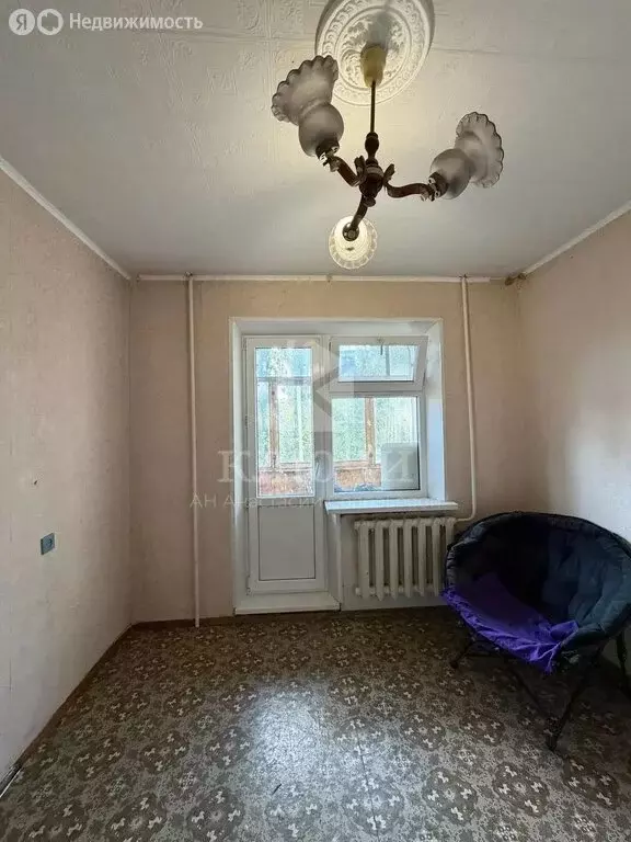 3-комнатная квартира: Белгород, улица Губкина, 17 (57.8 м) - Фото 1