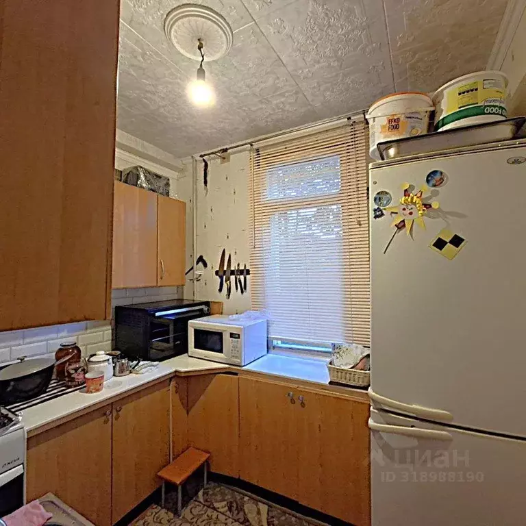 Квартира, 4 комнаты, 50 м - Фото 0