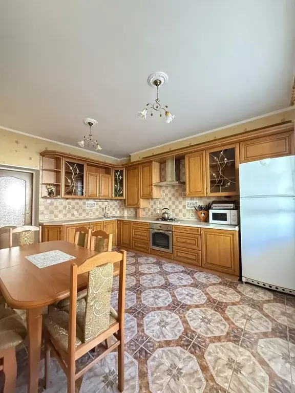 3-к кв. Калининградская область, Калининград Красная ул., 261А (99.4 ... - Фото 0