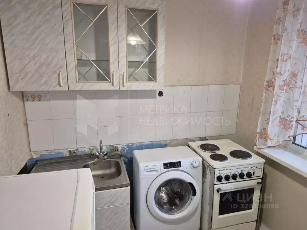 1-к кв. Тюменская область, Тюмень Одесская ул., 18а (31.0 м) - Фото 1