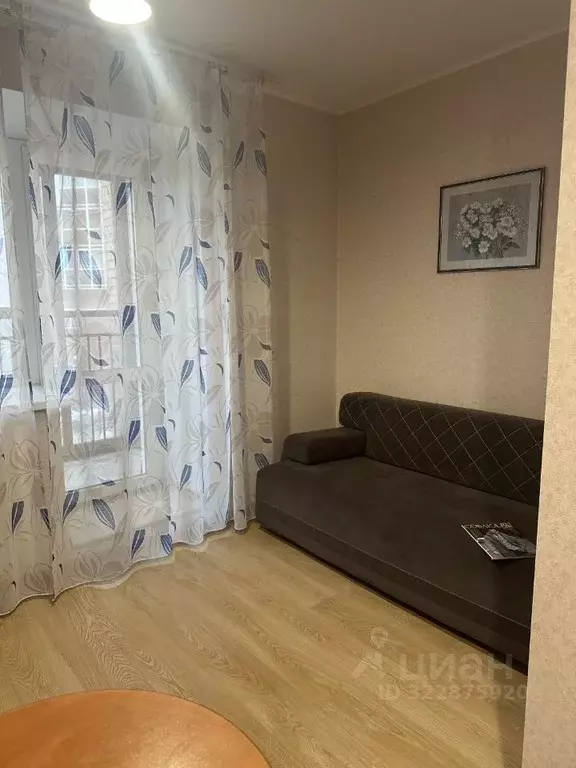 1-к кв. Красноярский край, Красноярск ул. Молокова, 28 (48.0 м) - Фото 0