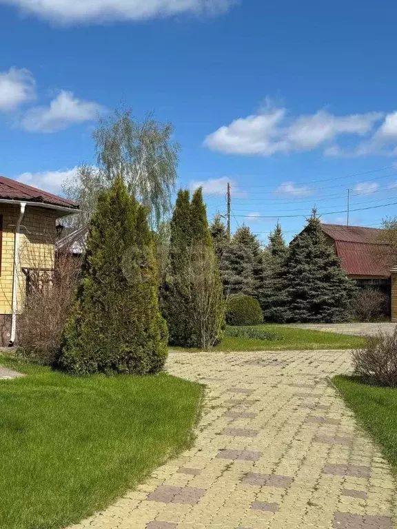 Дом в Тюменская область, Тюменский район, д. Зубарева Розовая ул. (300 ... - Фото 0