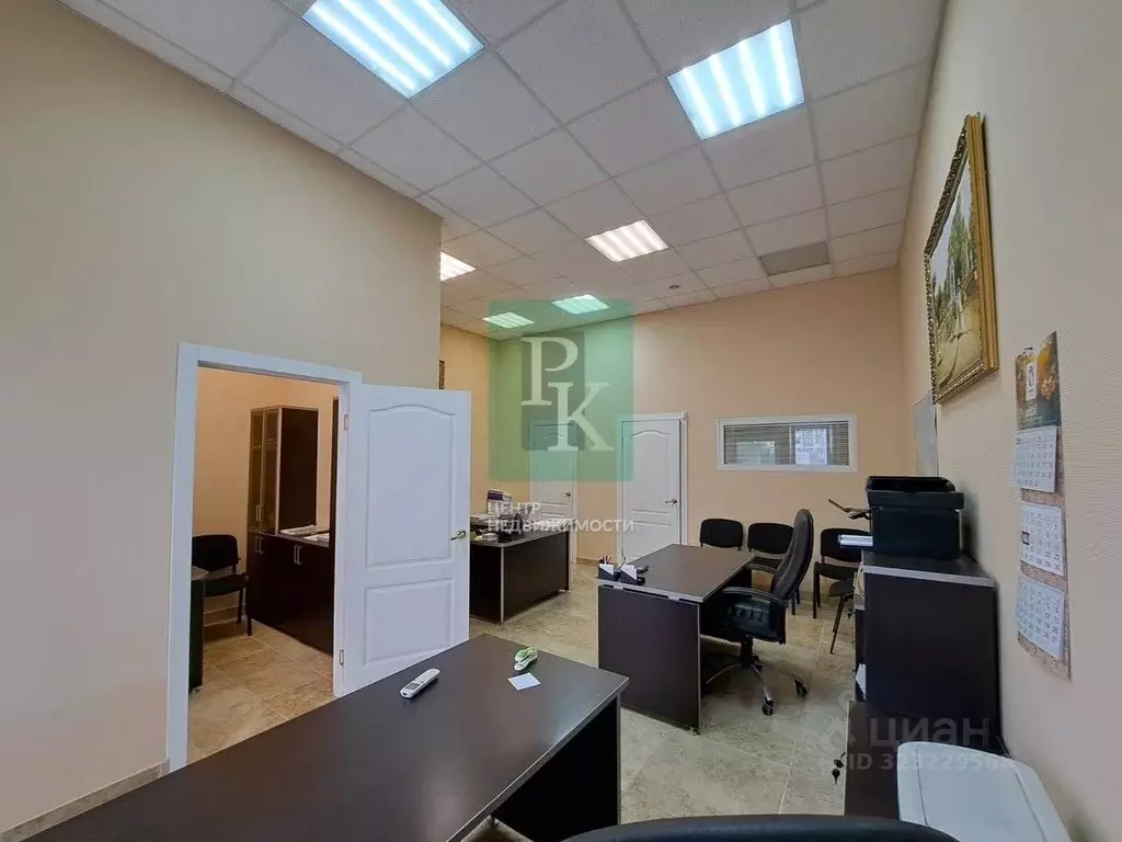 Офис в Севастополь ул. Парковая, 14к1 (47 м) - Фото 2