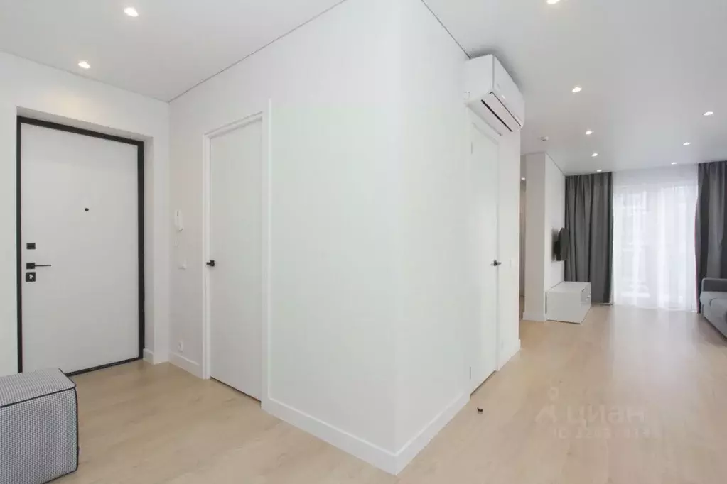 3-к кв. Свердловская область, Екатеринбург ул. Шаумяна, 24 (88.0 м) - Фото 1