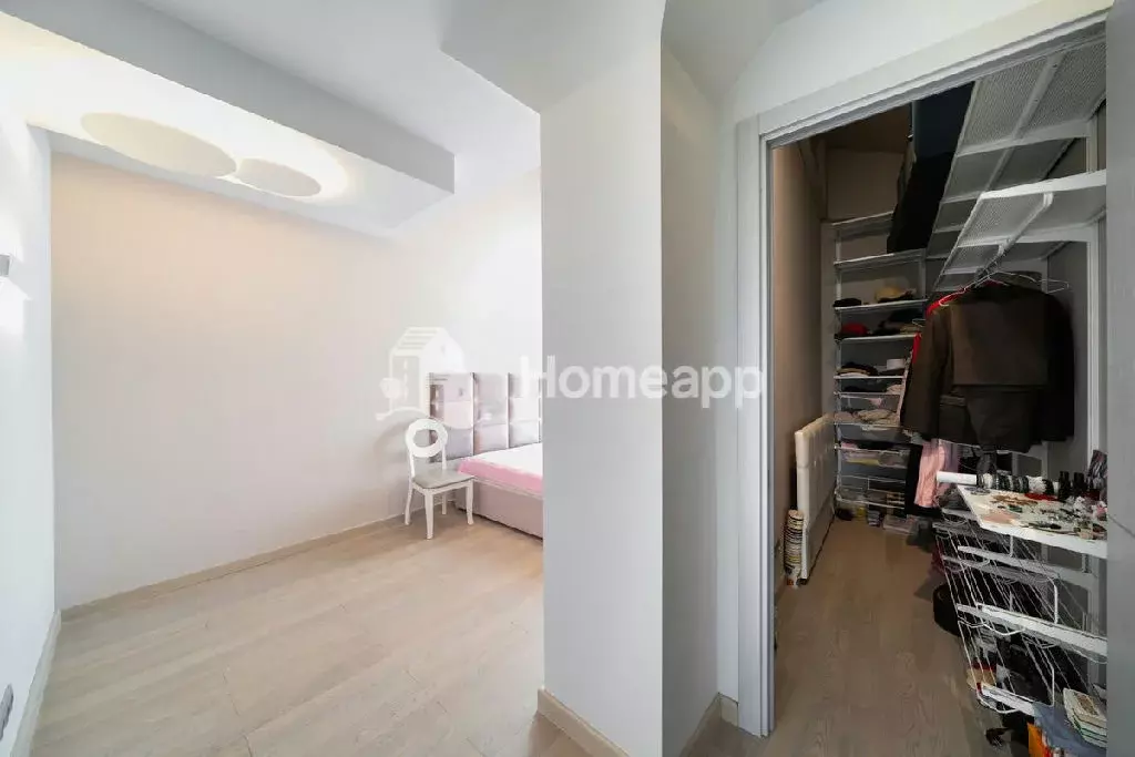 Продается 4-комнатная квартира - Фото 2