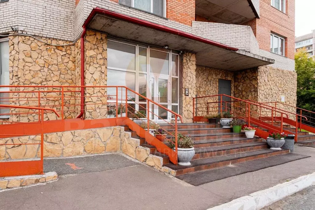 3-к кв. Омская область, Омск ул. Масленникова, 203/1 (106.0 м) - Фото 2