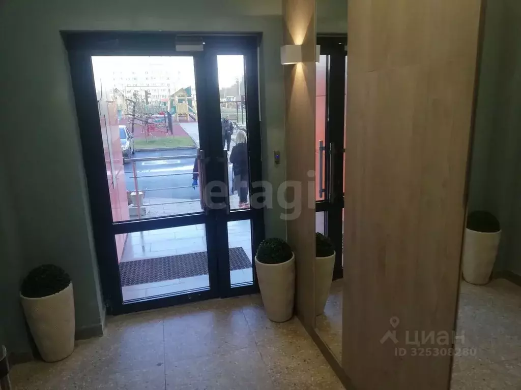 1-к кв. Курская область, Курск ул. Энгельса, 158к1 (42.8 м) - Фото 2