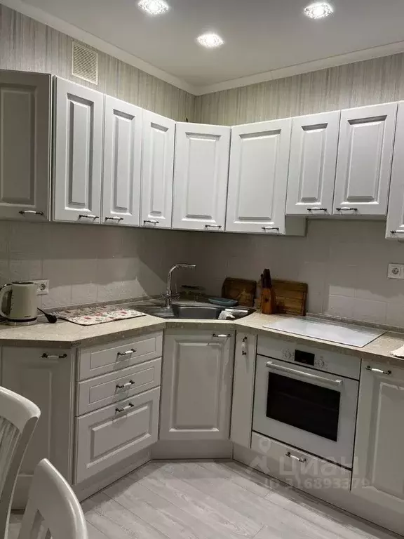2-к кв. Тюменская область, Тюмень ул. Беляева, 35к1 (54.0 м) - Фото 1
