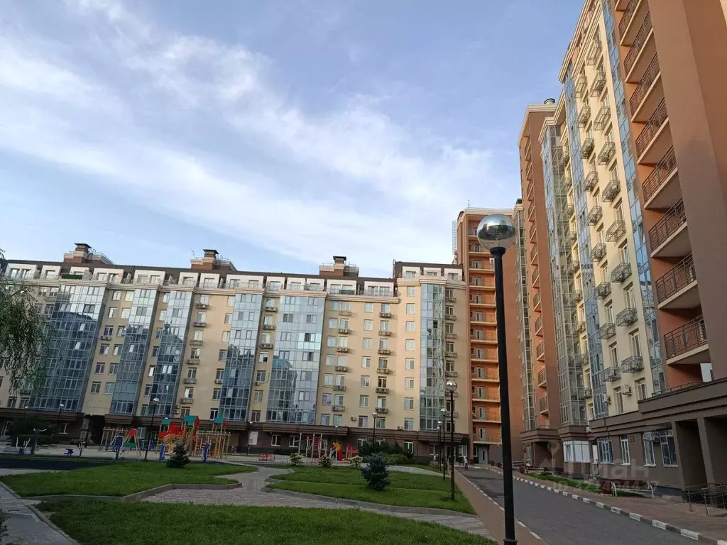 1-к кв. Белгородская область, Белгород Харьковская ул., 3 (50.0 м) - Фото 1