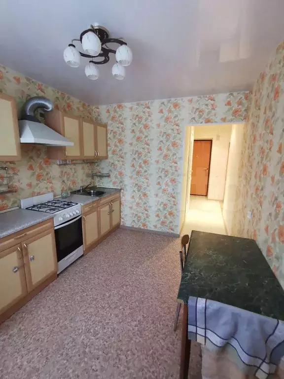 1-к. квартира, 37 м, 3/3 эт. - Фото 1