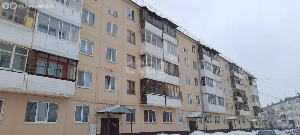 3-комнатная квартира: Кемерово, Октябрьский проспект, 41 (60.9 м) - Фото 1