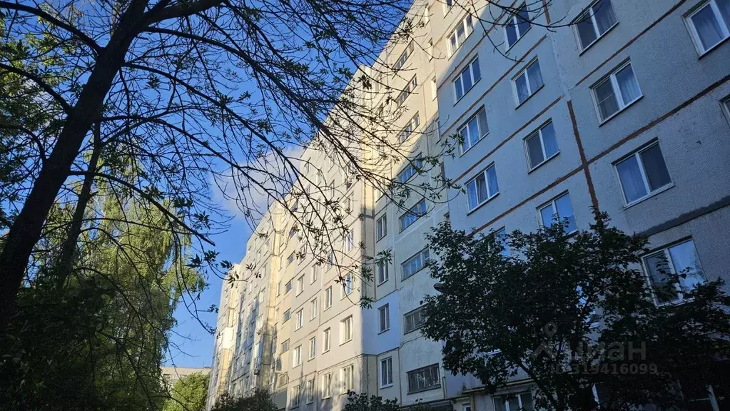 1-к кв. Брянская область, Брянск Авиационная ул., 3 (37.0 м) - Фото 0