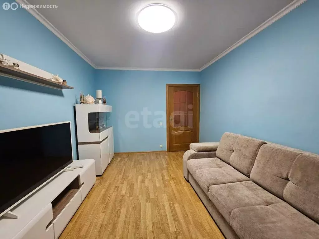 4-комнатная квартира: Алушта, Судакская улица, 10 (70.8 м) - Фото 1