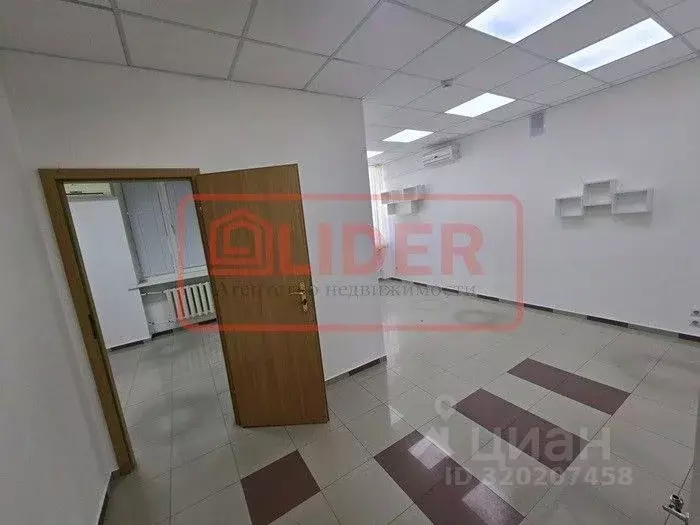 Офис в Севастополь ул. Воронина, 10 (342 м) - Фото 1