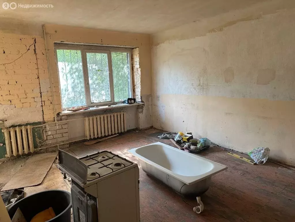3-комнатная квартира: Волгоград, улица Дзержинского, 42 (55.3 м) - Фото 1