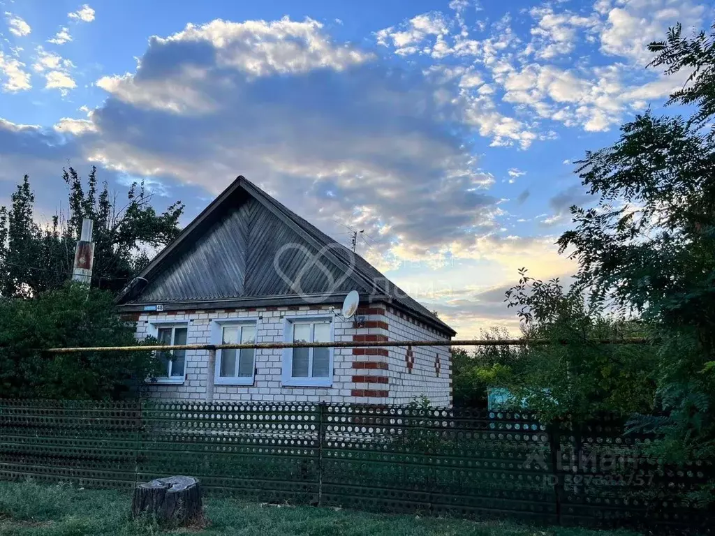 Дом в Волгоградская область, Калачевский район, Советское с/пос, пос. ... - Фото 1