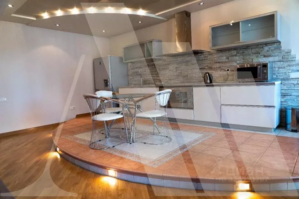 3-к кв. Омская область, Омск ул. Масленникова, 80 (96.0 м) - Фото 2