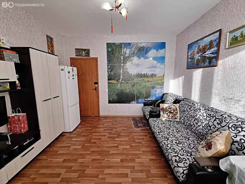 3-комнатная квартира: Санкт-Петербург, Ленинский проспект, 51 (82 м) - Фото 1