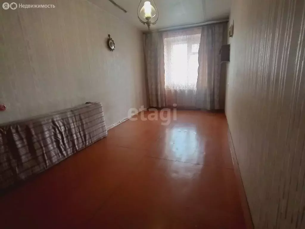 3-комнатная квартира: Можга, улица Труда, 28 (57.3 м) - Фото 1