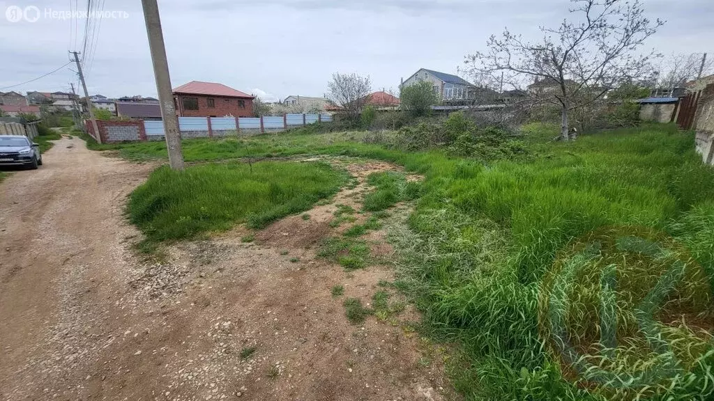 Участок в Молодёжное, Клубничная улица, 15 (6 м) - Фото 1