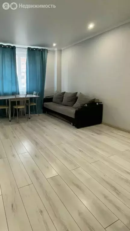 1-комнатная квартира: Ростов-на-Дону, улица Шаповалова, 1Б (40 м) - Фото 1