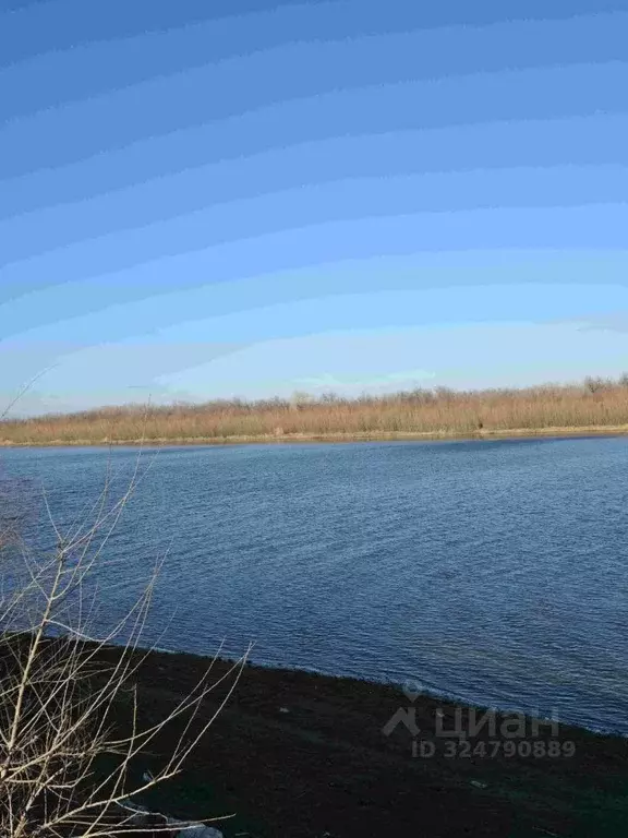 Дом в Астраханская область, Красноярский муниципальный округ, с. ... - Фото 1