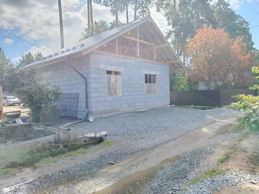 Дом в Свердловская область, Сысерть ул. Ленина (50 м) - Фото 1