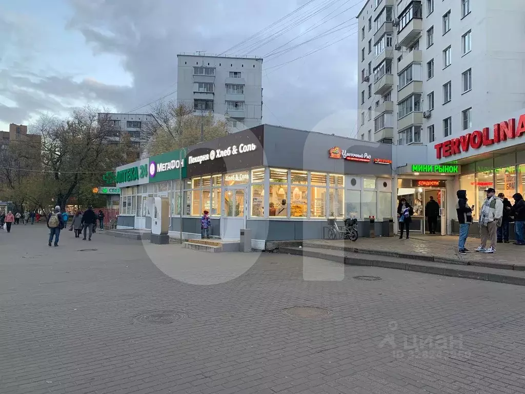 Торговая площадь в Москва 2-я Владимирская ул., 38/18 (359 м) - Фото 1