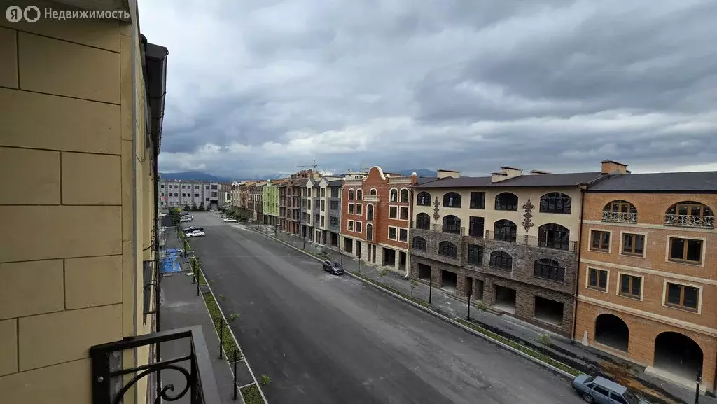 4-комнатная квартира: Владикавказ, Цветочный бульвар, 6 (126 м) - Фото 0