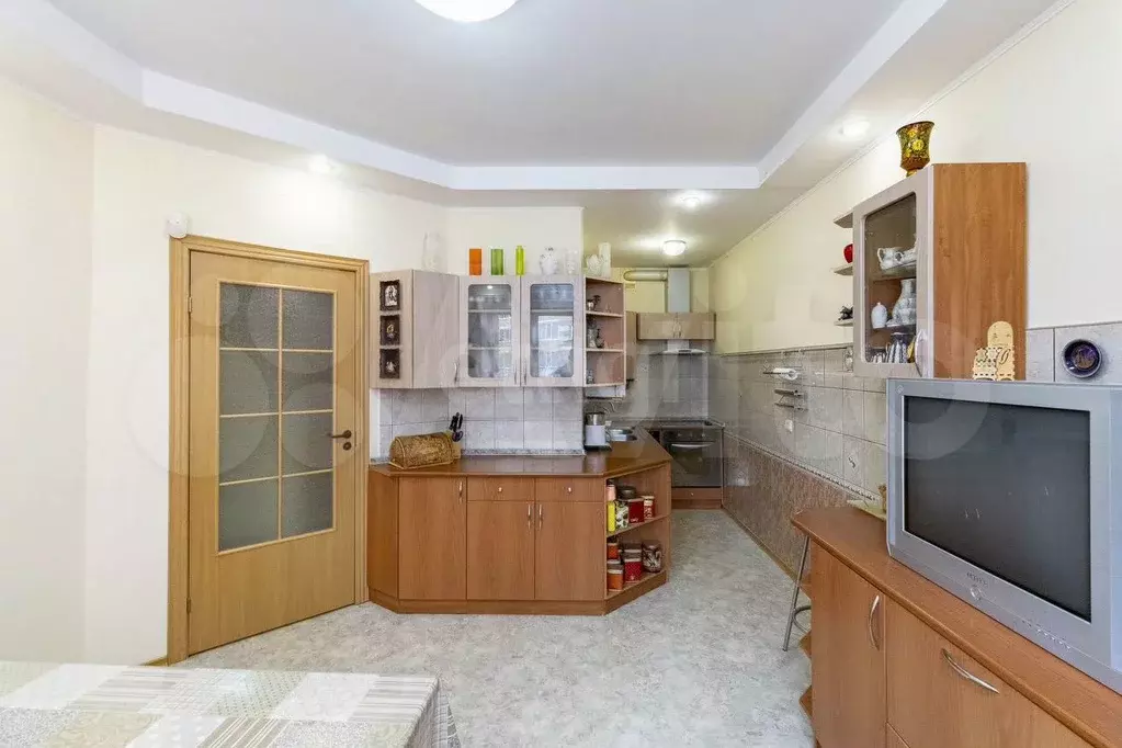 2-к. квартира, 70 м, 2/8 эт. - Фото 1