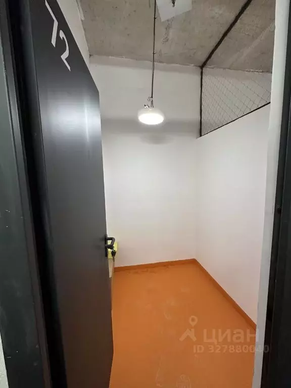 Гараж в Москва Сосенское поселение, просп. Куприна, 18к2 (4 м) - Фото 1