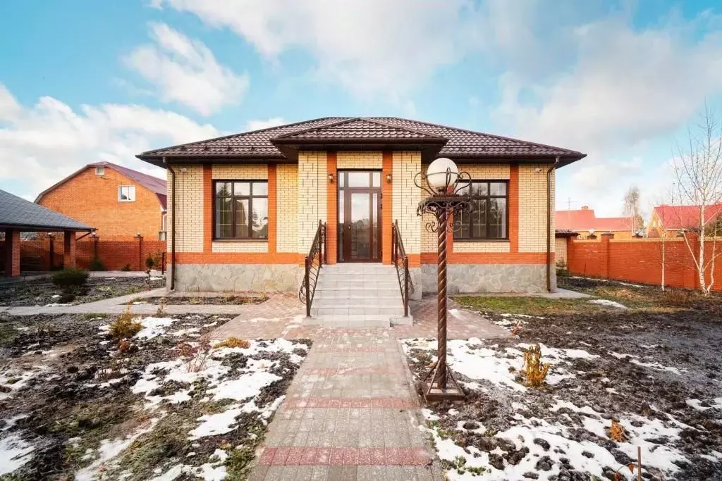 Дом в Омская область, Омск ул. 5-я Любинская, 5 (96 м) - Фото 2