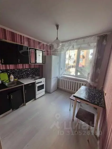 1-к кв. Тюменская область, Тюмень ул. 50 лет Октября, 36а (36.0 м) - Фото 0