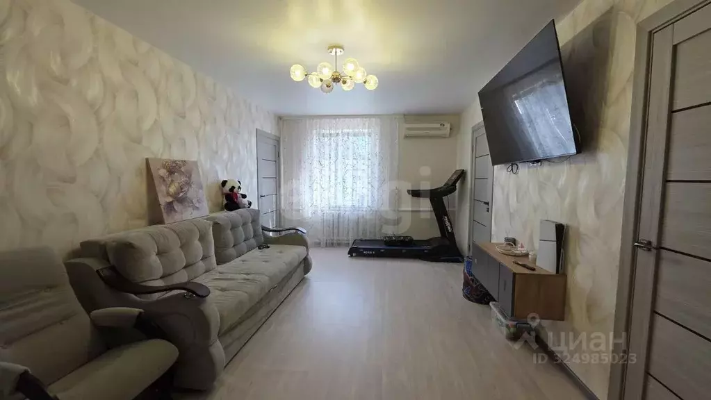 Дом в Крым, Сакский район, Митяевское с/пос, с. Шелковичное ул. ... - Фото 2