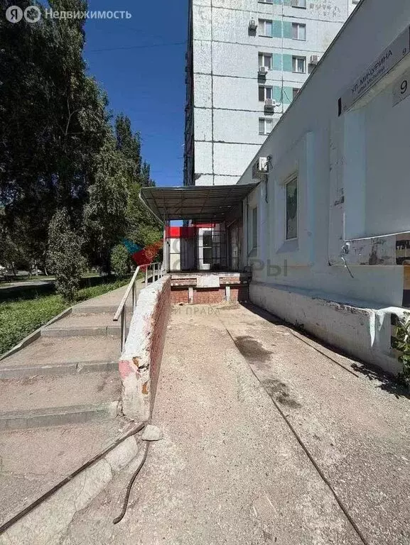 Помещение свободного назначения (1200 м) - Фото 1