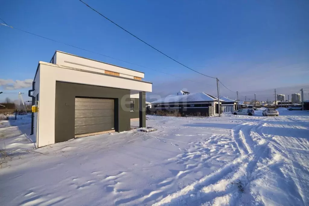 Дом в Башкортостан, Стерлитамакский район, Отрадовский сельсовет, с. ... - Фото 1